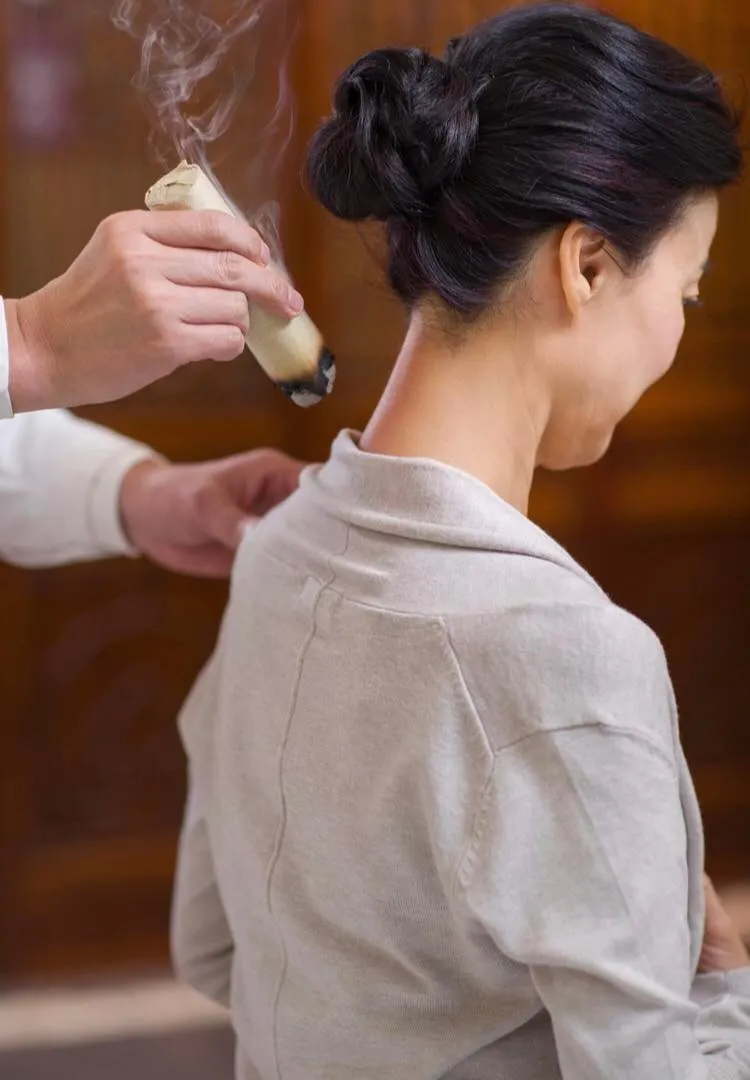Heat, Healing, and High Performance: How Moxibustion Is Entering the American Sports Medicine Conversation
